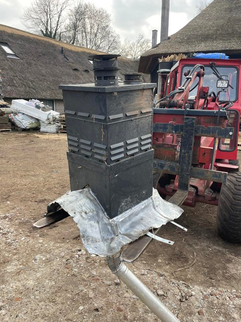 Prefab schoorsteen, Ophalen, Zo goed als nieuw, Afzuiger