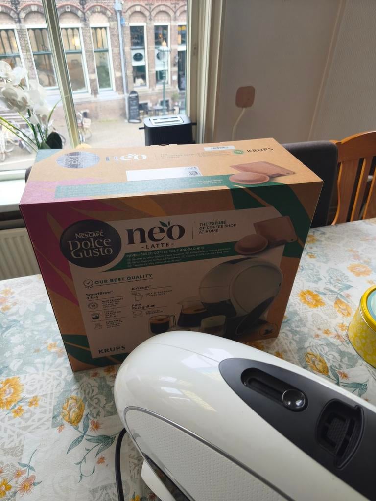 Dolce Gusto Neo Latte wit, Ophalen of Verzenden, Zo goed als nieuw, Koffiemachine