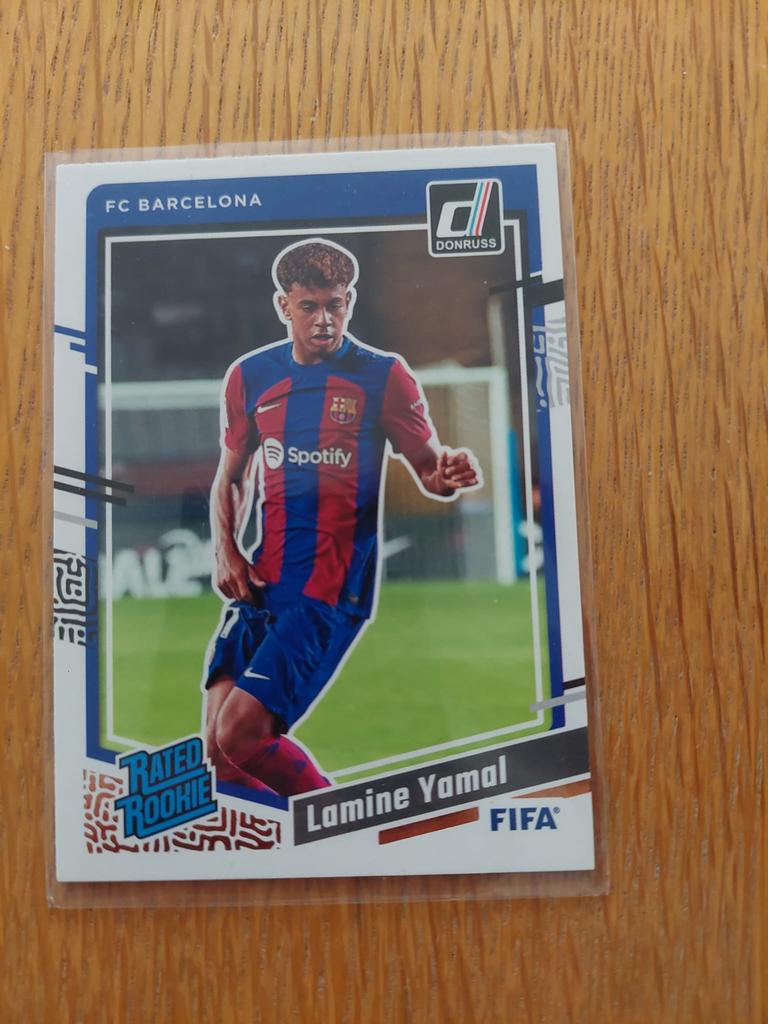 Lamine Yamal Rated Rookie Card FC Barcelona Topps, Ophalen of Verzenden, Zo goed als nieuw, Plaatje