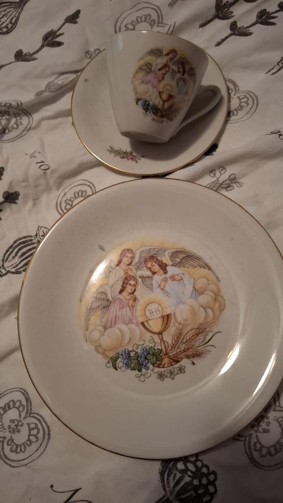 Ontbijt bord en kop en schotel NIEUWSTAAT, Ophalen, Overige materialen, Overige typen, Zo goed als nieuw