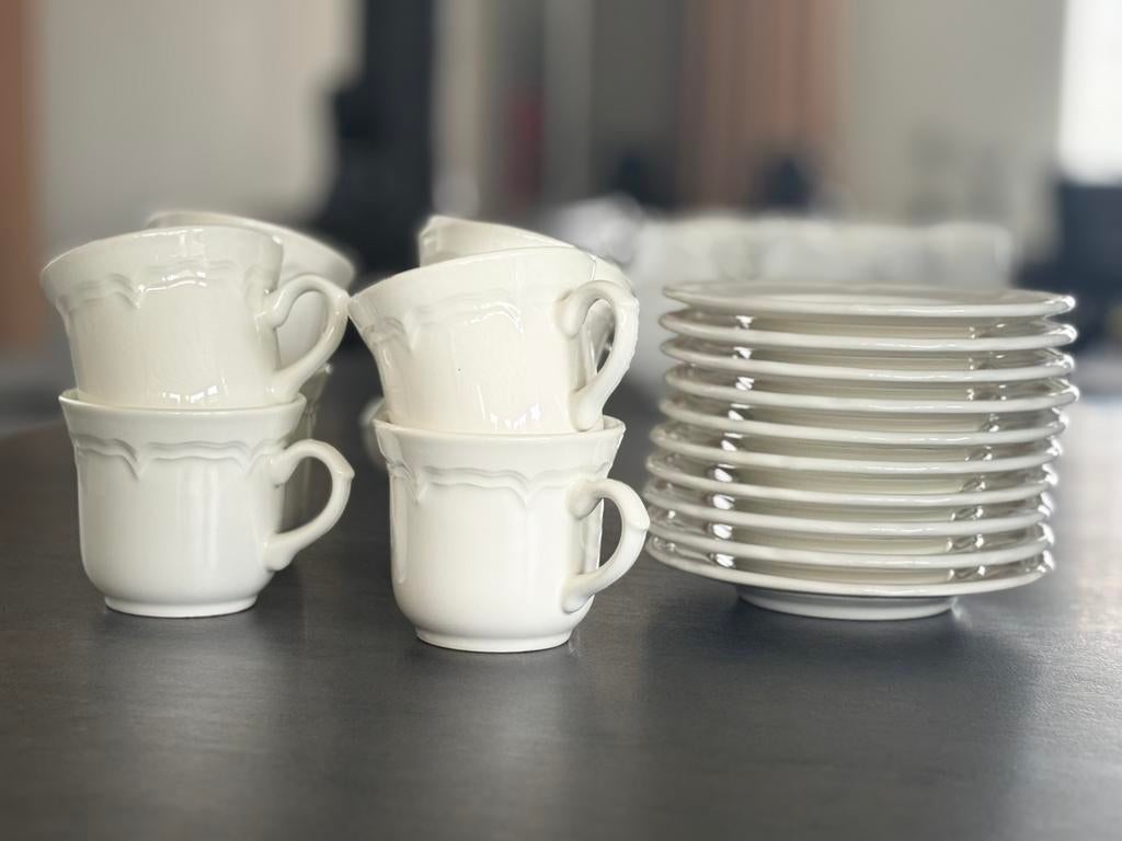 Kop en schotel 10 stuks, Ophalen, Keramiek, Zo goed als nieuw, Overige stijlen