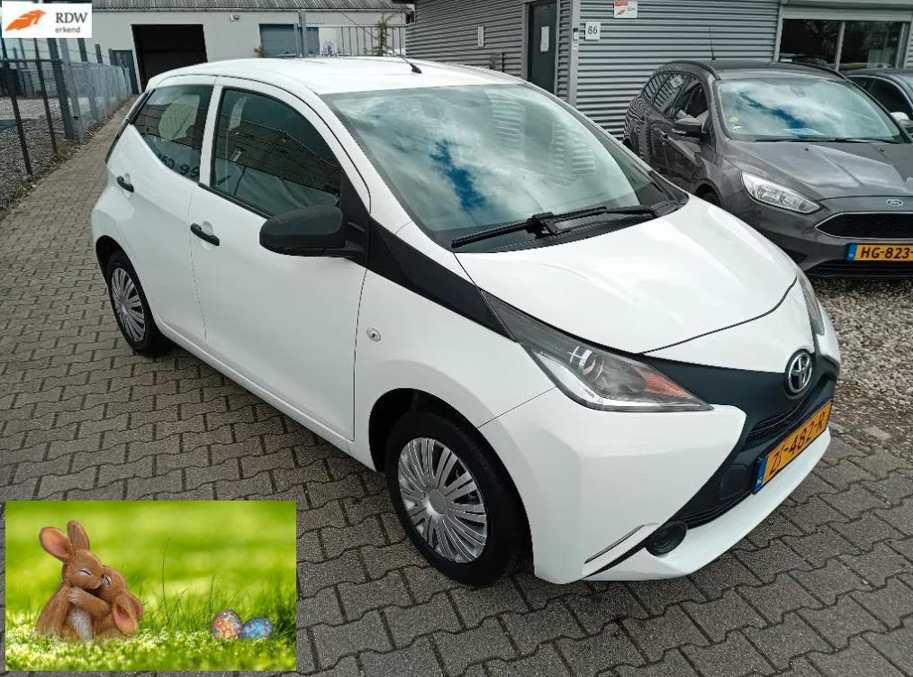 Toyota Aygo 1.0 12V Vvt-i 5 deurs bj2014, Auto's, Voorwielaandrijving, Euro 5, Stof, Zwart