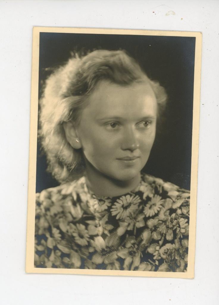 K230; fotokaart, Gebruikt, Verzenden, Foto, Klederdracht