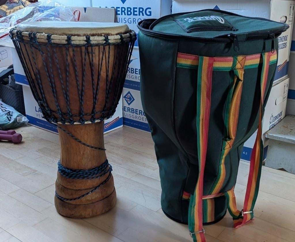 Djembe met hoes te koop, Ophalen, Gebruikt, Trommel
