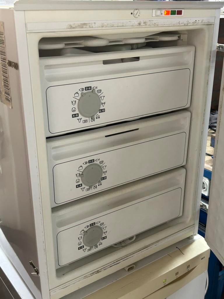 Diepvrieskast inbouw Siemens, Gebruikt, Minder dan 85 cm, Minder dan 60 cm, Inbouw