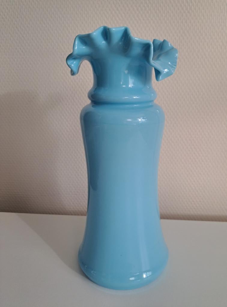 Art Deco Blauwe Melkglas Vaas France, Ophalen of Verzenden