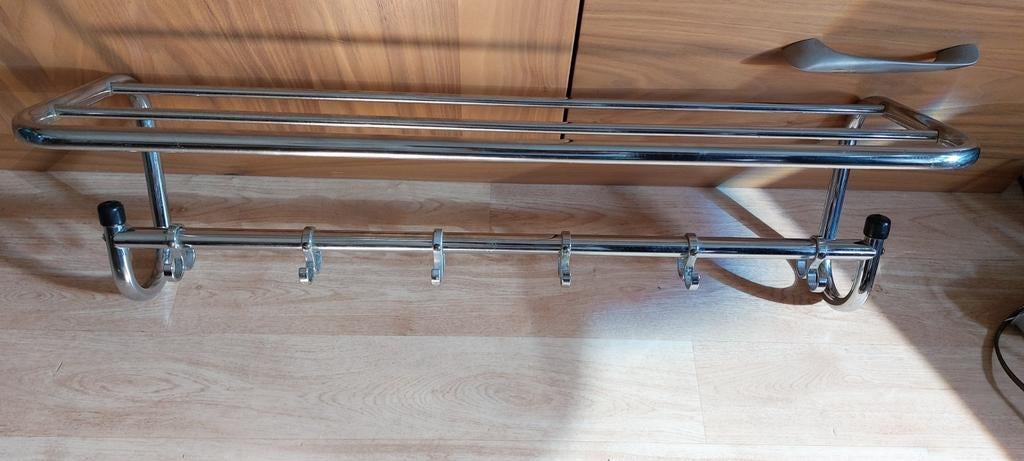 "Gispen"-achtige kapstok verchroomd, Huis en Inrichting, Woonaccessoires | Kapstokken, Ophalen of Verzenden, Metaal, Wandkapstok