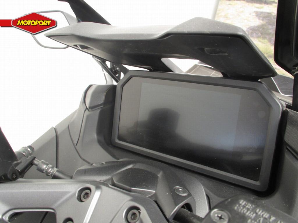 Yamaha T-MAX 560 (bj 2023) - foto 3