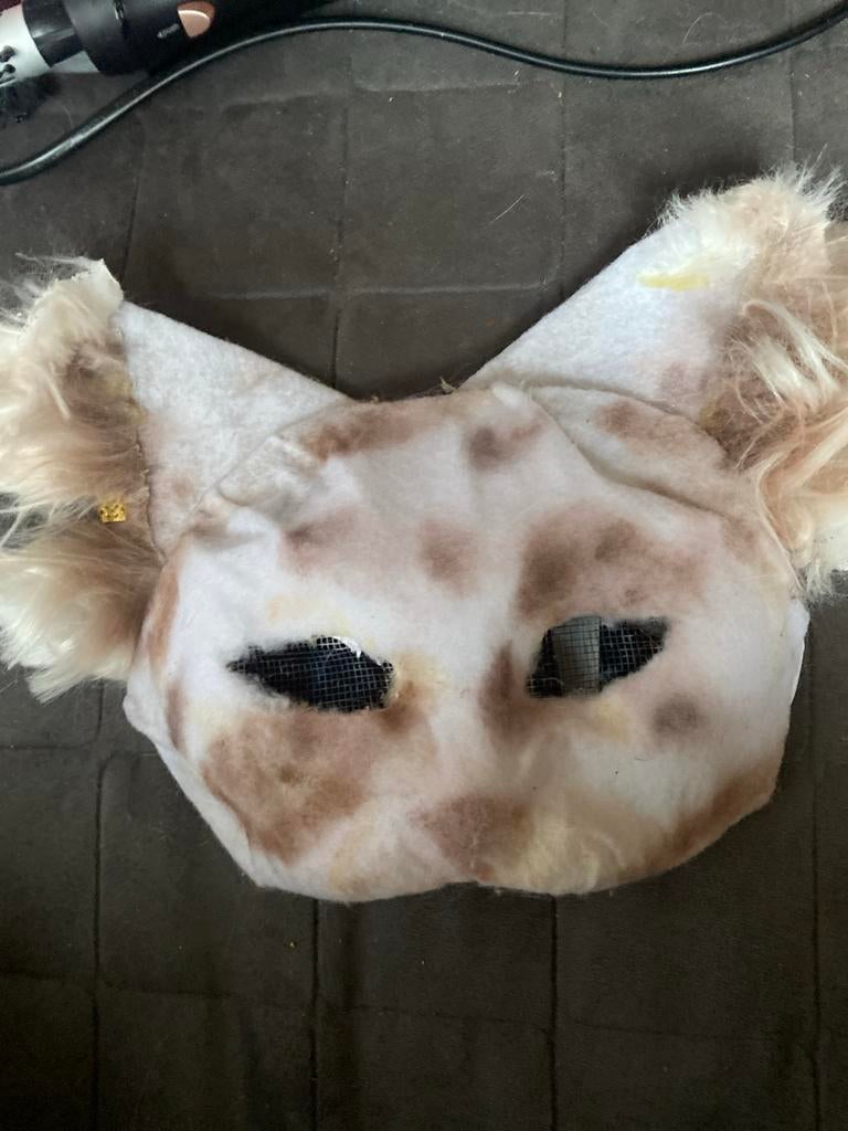 Handgemaakt Therian Kattenmasker - Uniek en Speels, Ophalen of Verzenden, Gebruikt, Toneelattributen of Onderdelen