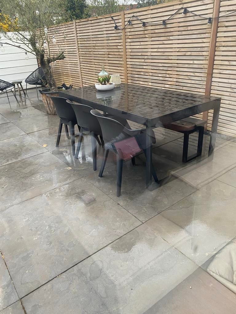 Tuin tafel met 3 stoelen en bankje, Ophalen, Zo goed als nieuw, Rechthoekig, Metaal