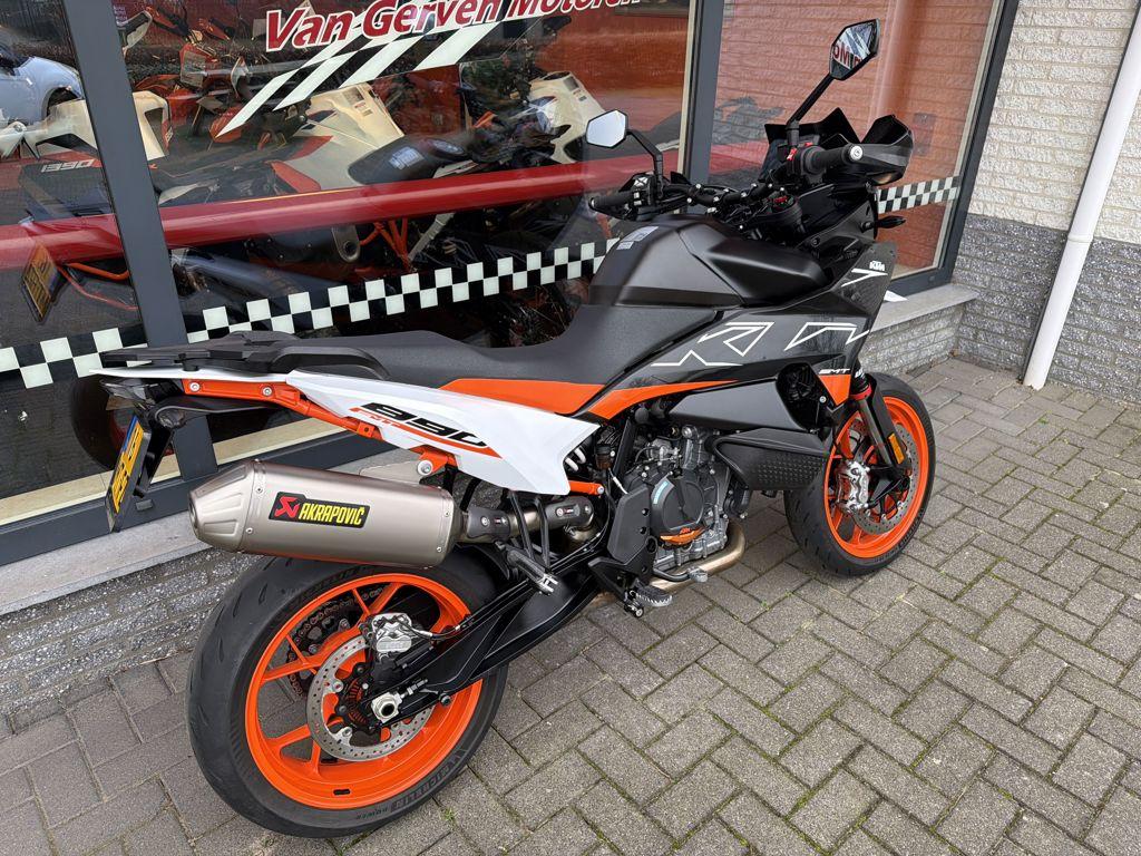 KTM 890 SMT 2023, Motoren, Bedrijf, SuperMoto