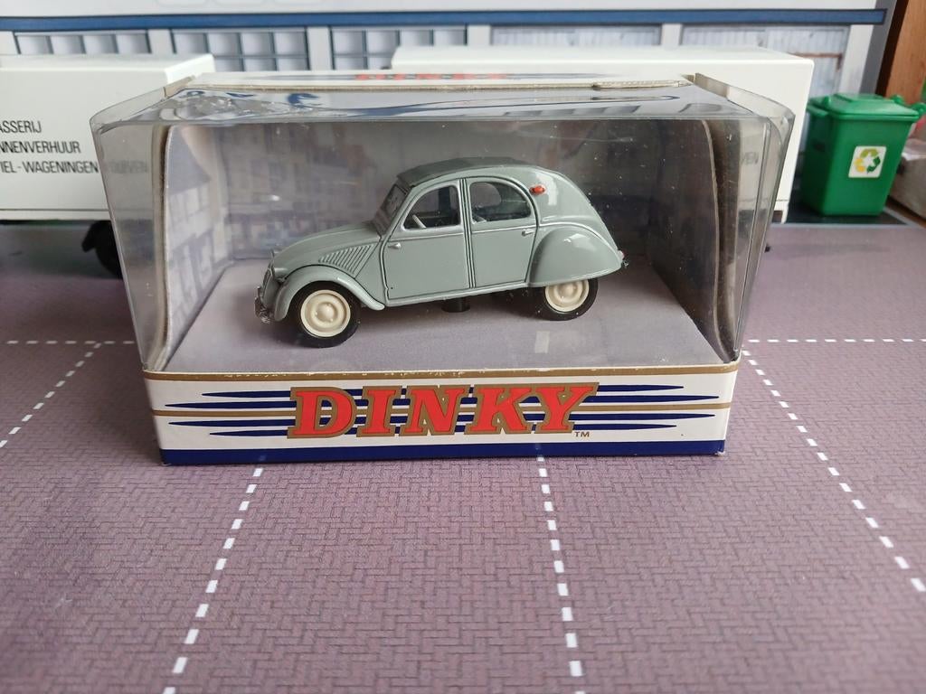 Dinky toy. 2cv, Ophalen of Verzenden, Auto, Dinky Toys