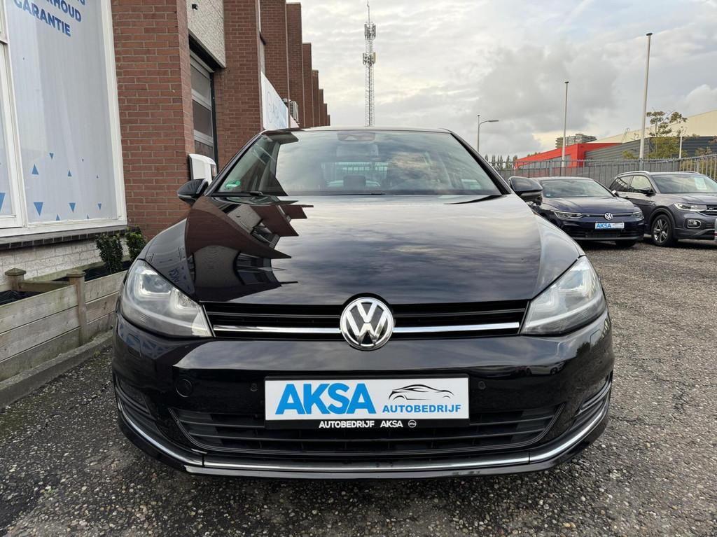 Volkswagen Golf 1.2 TSI 110pk AllStar DSG Camera Led Xenon N, Auto's, Stof, Gebruikt, 620 kg, Zwart