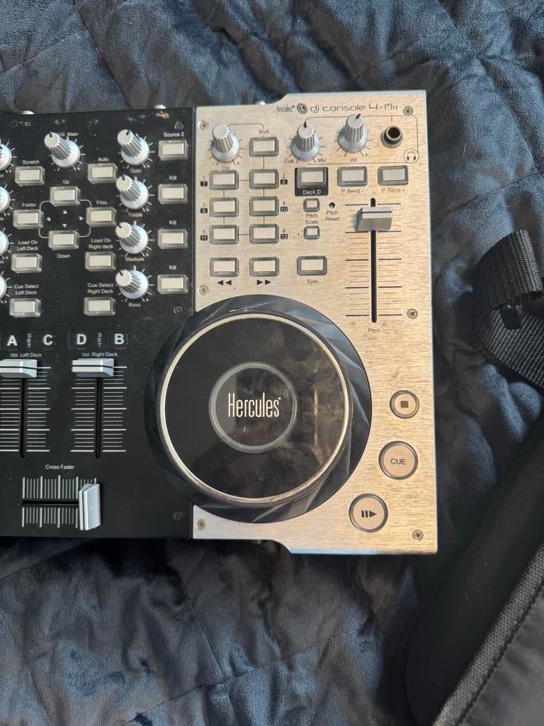 Hercules DJ Console 4-Mx Draaitafel met tas, Muziek en Instrumenten, Dj-sets en Draaitafels, Ophalen, Gebruikt, Draaitafel, Overige merken
