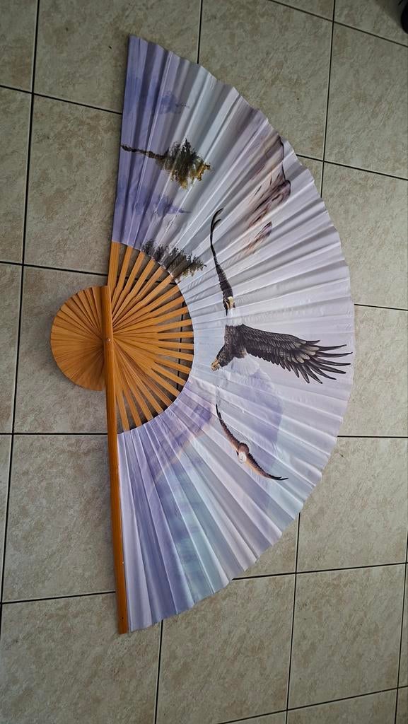 Grote waaier met adelaars, 89 x 152 cm, Ophalen of Verzenden, Gebruikt