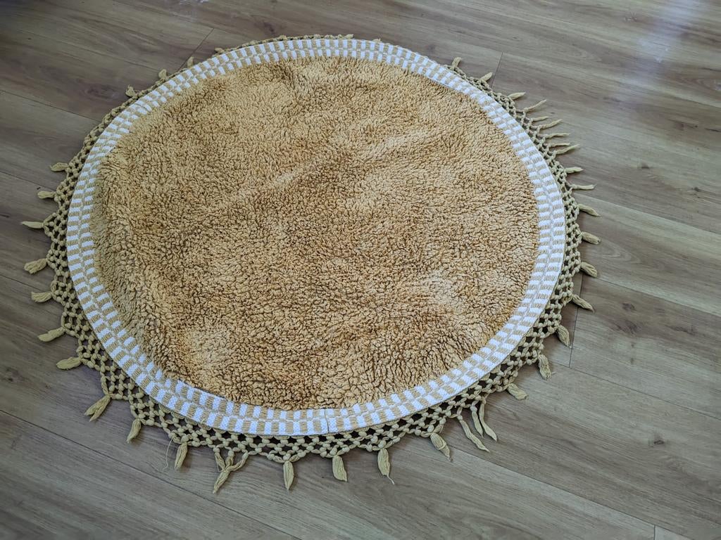 Leuk geel rond kleed met franjes, Ophalen, Overige kleuren, Rond, Zo goed als nieuw