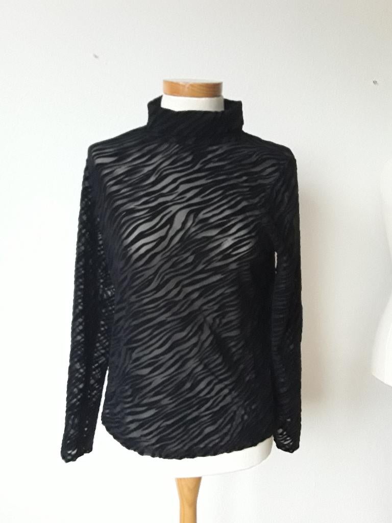Elvira zwart shirt in flockprint mt M, Maat 38/40 (M), Zwart, Ophalen of Verzenden, Zo goed als nieuw