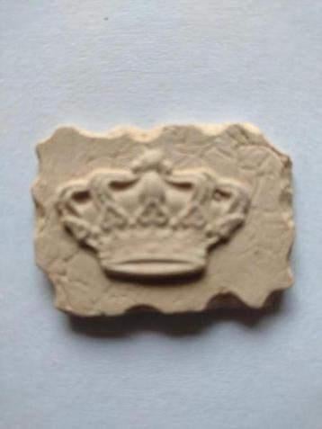Provence tegel met relief decoratie kroon / Fennicole, Ophalen, Nieuw, Decoratie