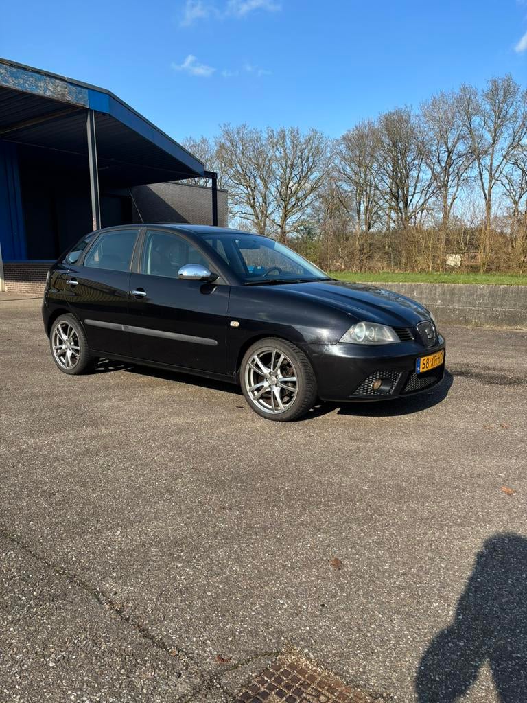 Seat Ibiza 1.6 77KW 5DRS 2007 Zwart, Auto's, Seat, Voorwielaandrijving, Stof, 1069 kg, Zwart