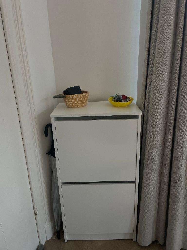 White Shoe Cabinet – 2 Compartments – Maastricht, Ophalen, Zo goed als nieuw