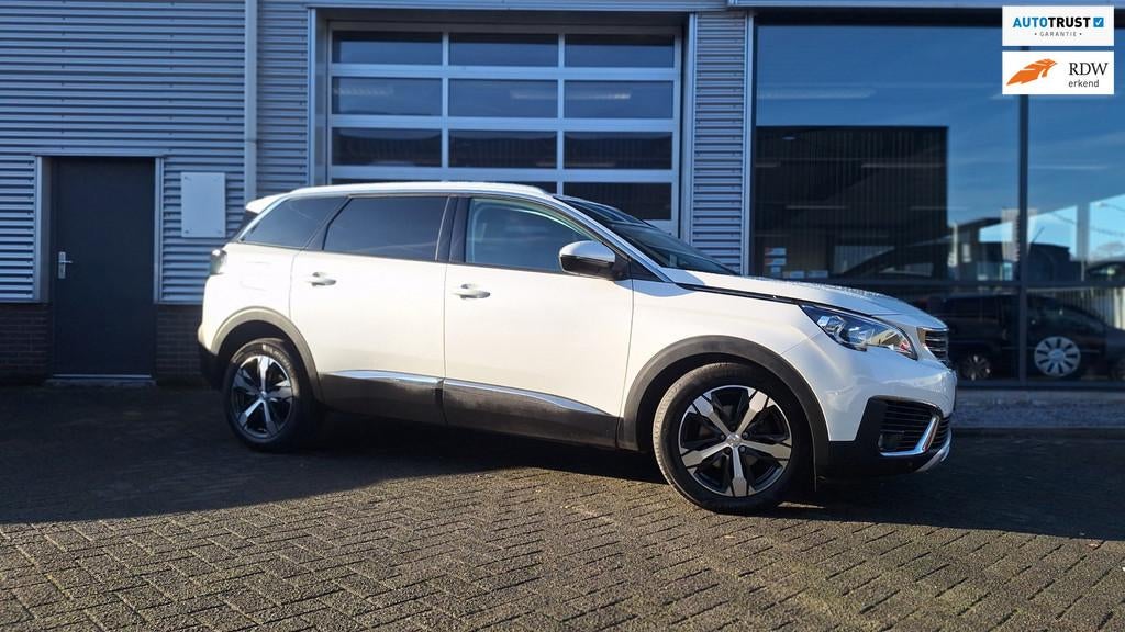 Peugeot 5008 Pers1.2 PureTech Pre Automaat/7 Pers/Cruise/Wit, Gebruikt, Euro 6, 1199 cc, 7 stoelen