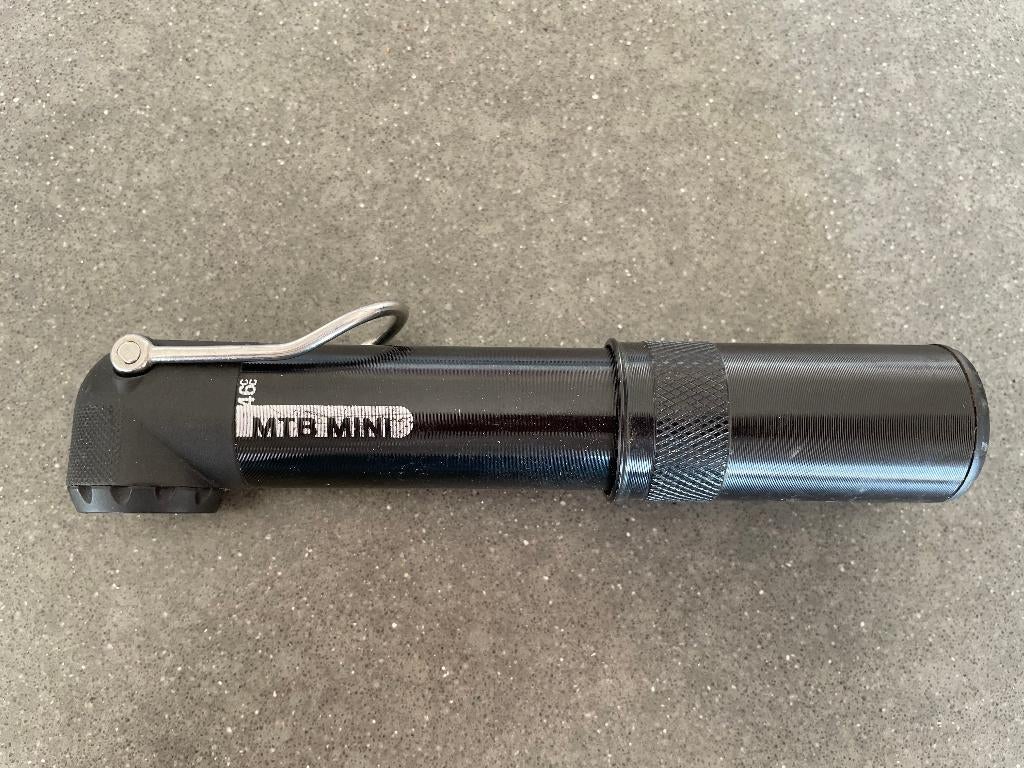 Specialized MTB mini pomp "airtool", Ophalen, Gebruikt, Overige merken