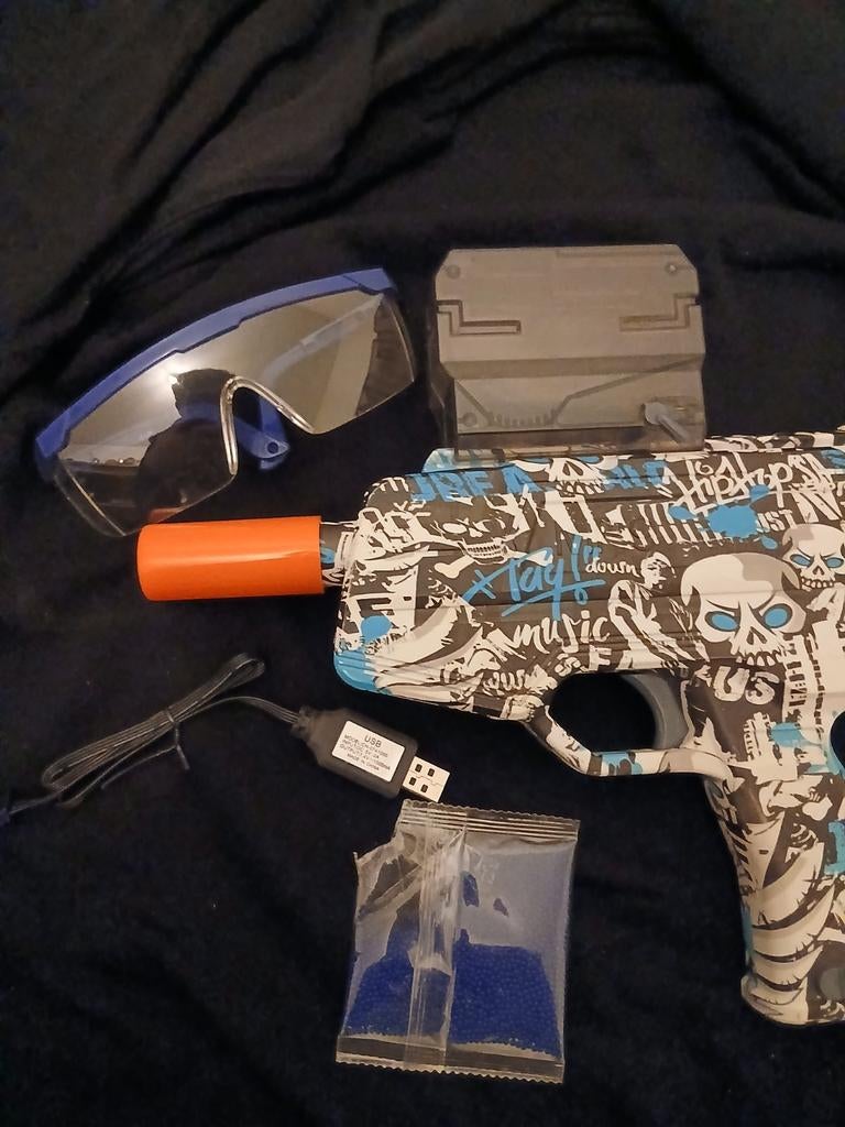 Gelblaster met accessoires, Ophalen