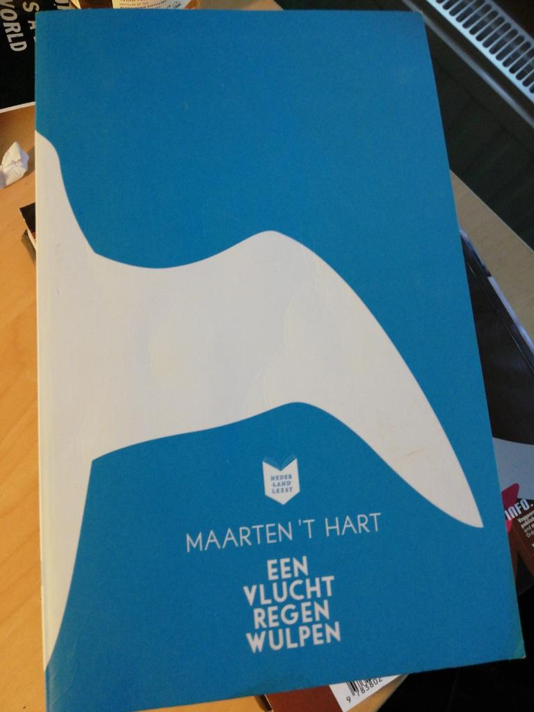 Maarten 't Hart - Een vlucht regenwulpen Als Nieuw, Ophalen of Verzenden