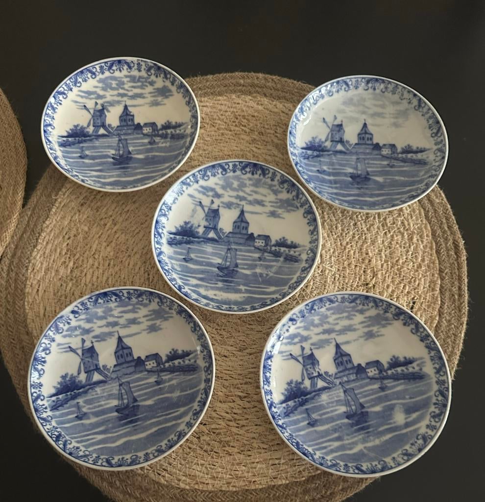 Louis Regout Maastricht  Schoteltjes met Molenlandschap, Ophalen of Verzenden