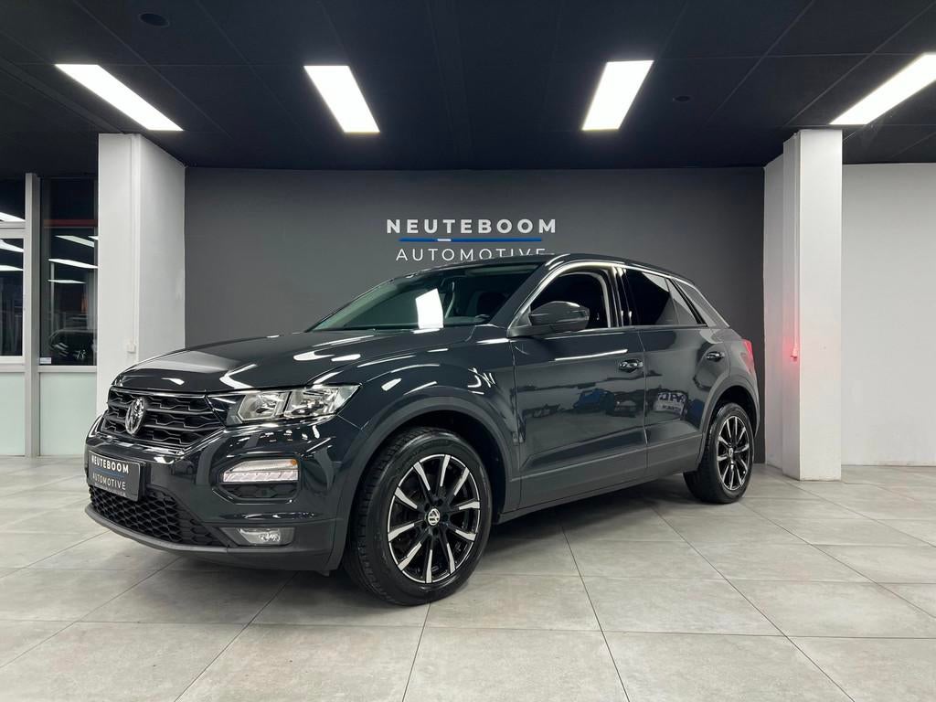 Volkswagen T-Roc 1.0 TSI | PDC | Lane |Stoelverwam|Carplay|, Voorwielaandrijving, Stof, Gebruikt, Zwart