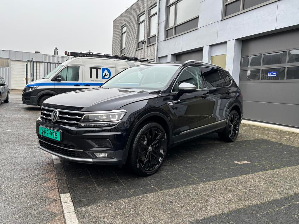 Volkswagen Tiguan 2.0 TSI  ALLSPACE 7 persoons  2018 Zwart, Auto's, Stof, 1800 kg, 1984 cc, 179 pk
