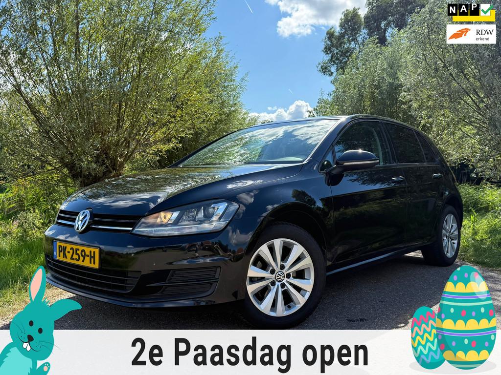 Volkswagen Golf 1.2 TSI 5DRS Connected Series Navi Ecc 110PK, Voorwielaandrijving, Gebruikt, 610 kg, Zwart