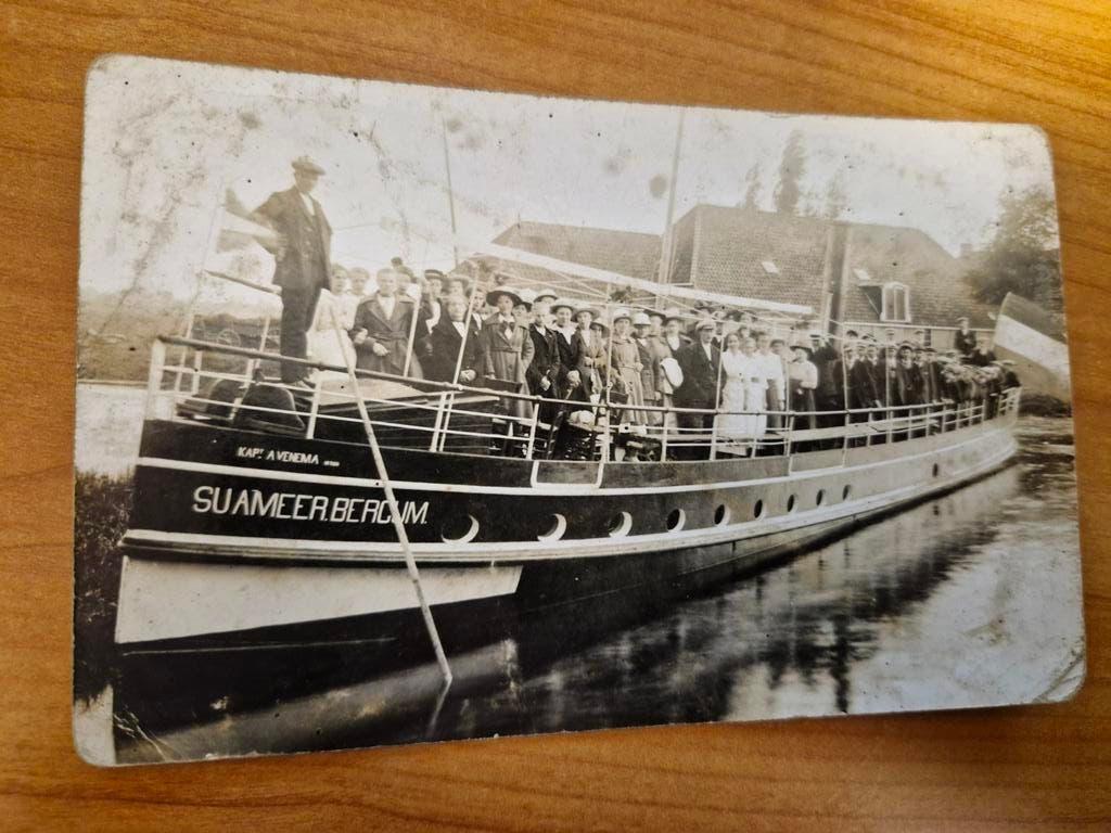 ANSICHTKAART BERGUM BURGUM BOOT SUAMEER BOOT VENEMA, Ophalen of Verzenden, Zuid-Holland