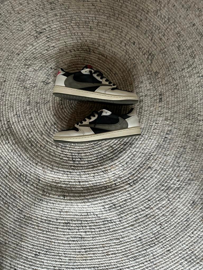 Nike Air Jordan 1 Low Travis Scott olive, Zwart, Ophalen of Verzenden, Sneakers of Gympen, Zo goed als nieuw