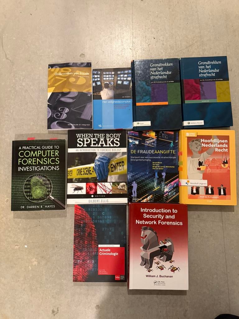 Boeken forensische opsporing, Boeken, Ophalen, Zo goed als nieuw