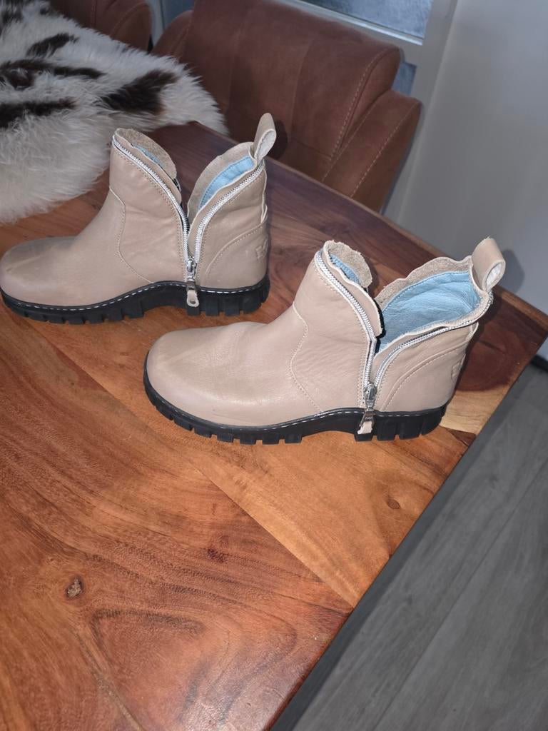 Enkel laarsjes van het merk MAG, Ophalen, Nieuw, Zwart