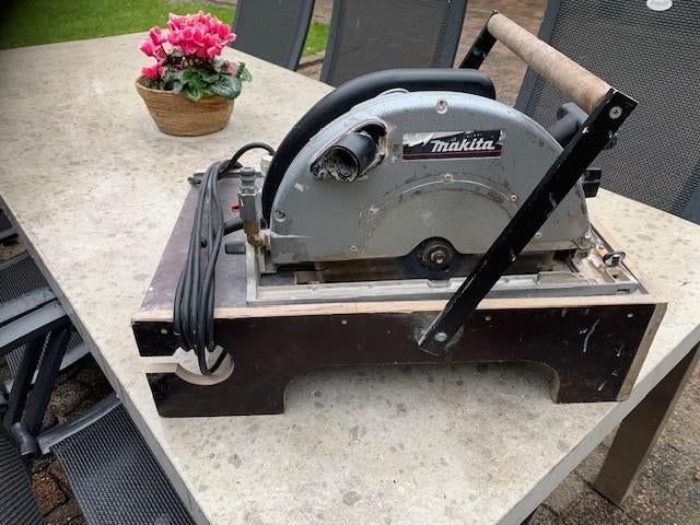 Makita muurzaag en betonzaag, Ophalen, Gebruikt, Cirkelzaag, 70 mm of meer