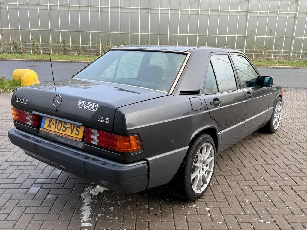 Mercedes-Benz 190-serie 2.5 D ZWART CLASS-UITVOERING 1992, Achterwielaandrijving, Gebruikt, 2497 cc, Zwart