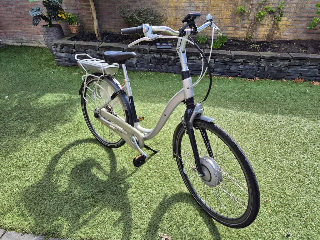 Sparta ion elektrische fiets met defecte accu!, Fietsen en Brommers, Ophalen of Verzenden, Gebruikt, Minder dan 30 km per accu