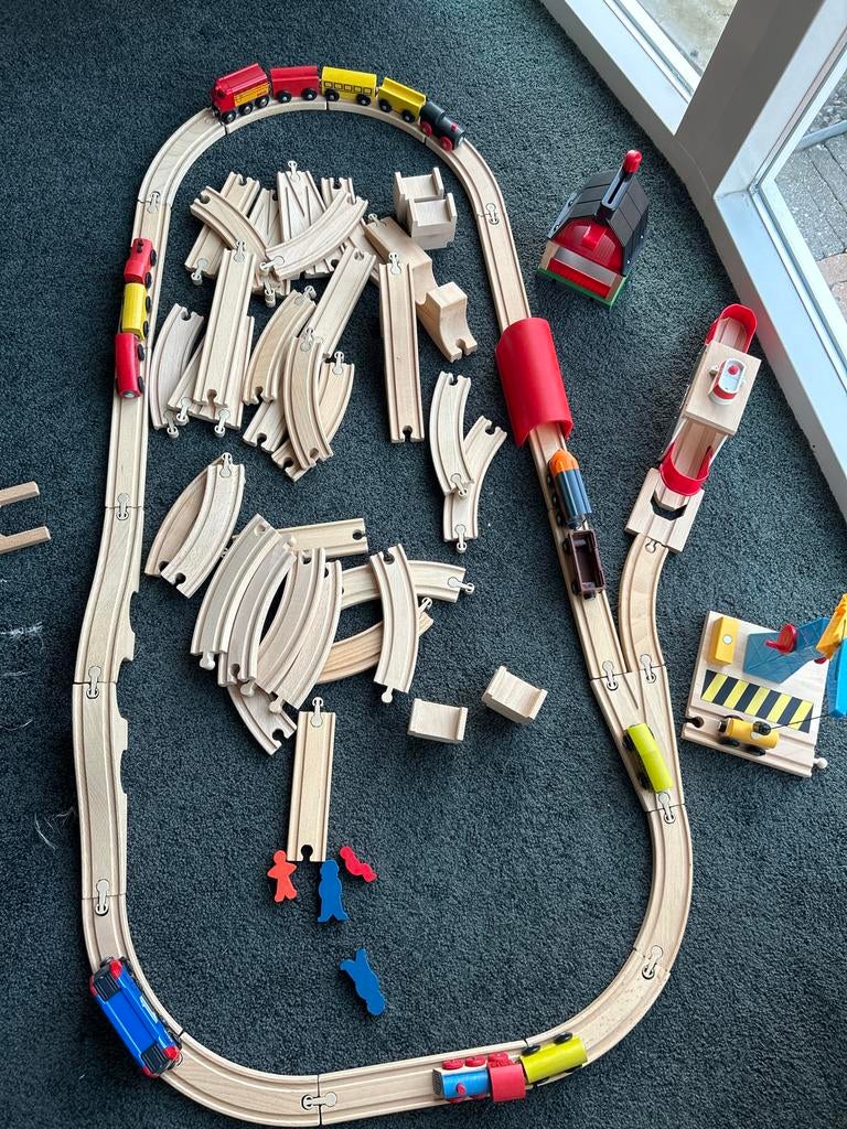 Grote houten treinbaan set met treinen, boot en kraan, Ophalen of Verzenden, Gebruikt