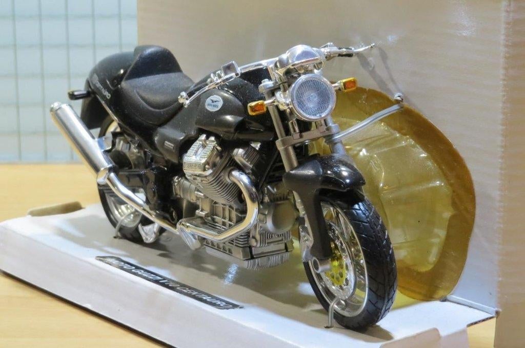 Moto Guzzi V10 Centauro 1:12 los, Nieuw, 1:9 t/m 1:12, Motor, New-Ray GmbH