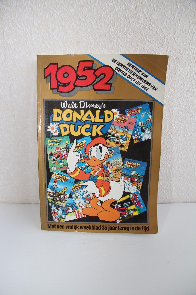 Donald Duck boek 1952, Eén stripboek, Ophalen of Verzenden, Gelezen