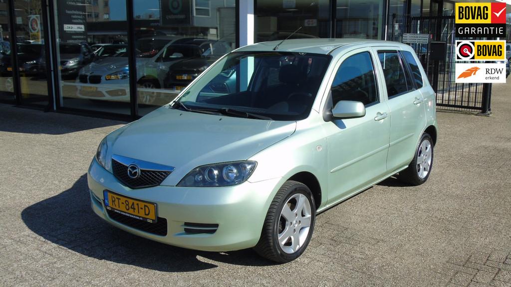 Mazda 2 1.4 Touring, Voorwielaandrijving, 15 km/l, Gebruikt, Metallic lak