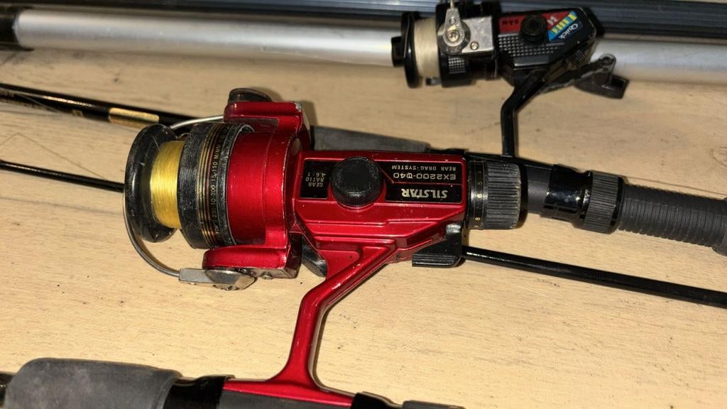 3 vishengel met molen +( 3 wedstrijd hengels), Ophalen of Verzenden, Gebruikt, Molen