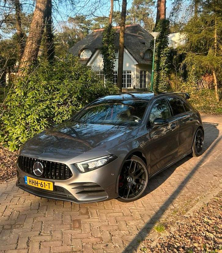 Mercedes-Benz A-Klasse A 200 163pk 2022 Grijs, Parkeerassistent, Zwart, 4 cilinders, Alcantara