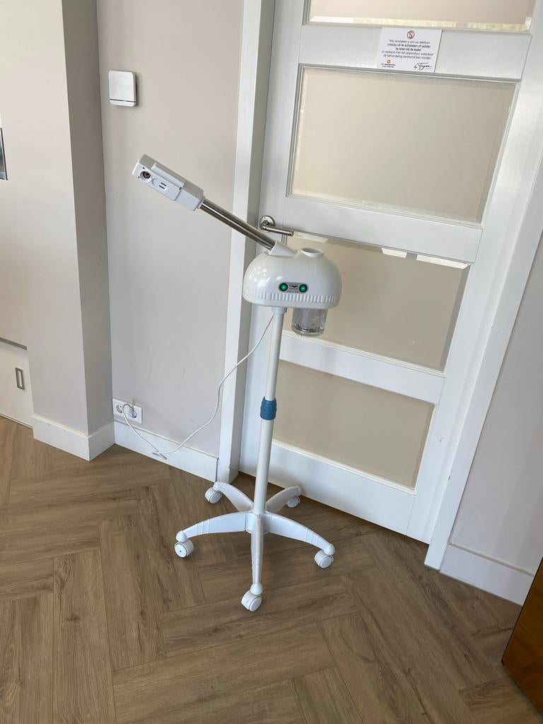 Vapozone (stoomapparaat) voor gezichtsbehandelingen, Ophalen, Zo goed als nieuw