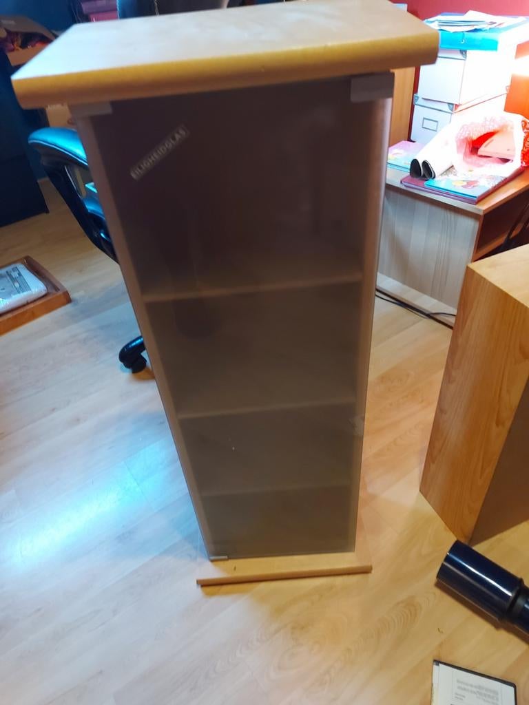 Dvd cd kast met glasplaat  voor, Huis en Inrichting, Woonaccessoires | Cd- en Dvd-rekken, Ophalen of Verzenden