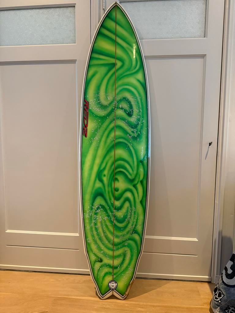 Fish surfboard 6'4 - Professioneel gerepareerd, Watersport en Boten, Golfsurfen, Ophalen, Gebruikt, Fish