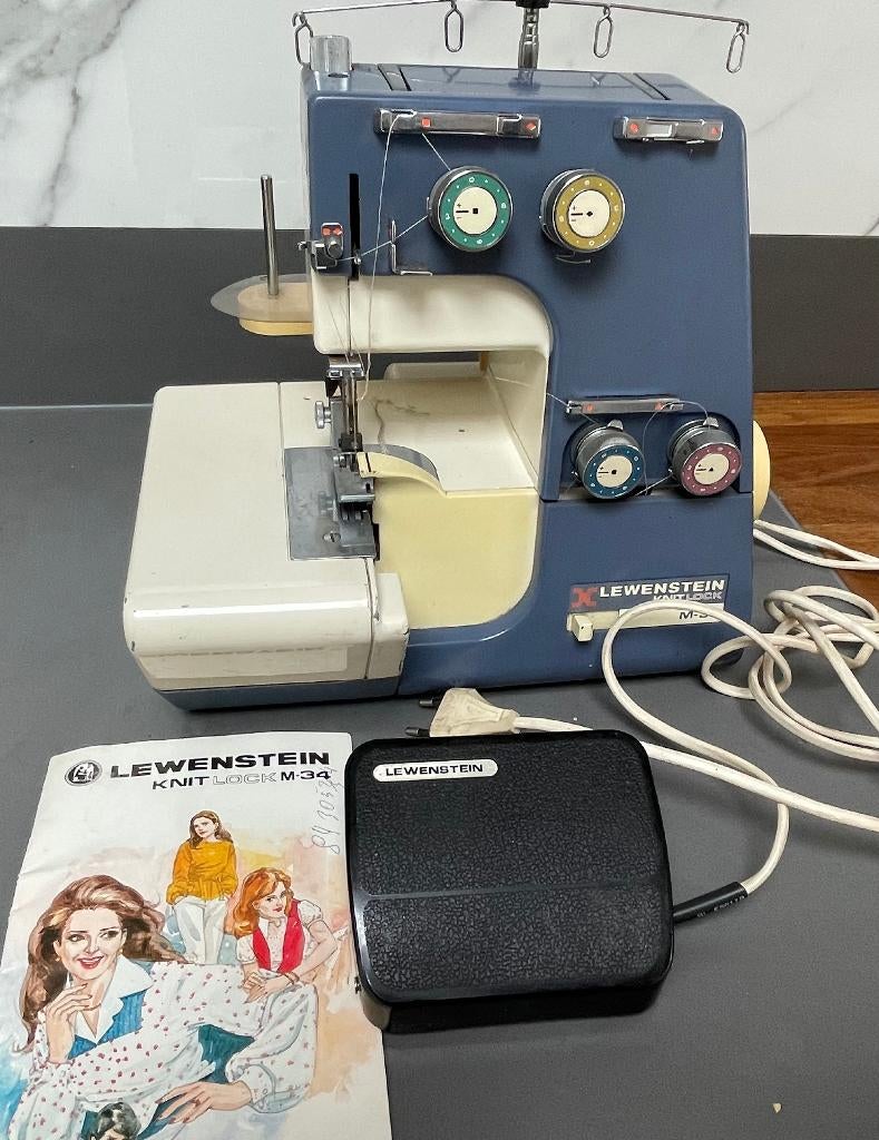 Lockmachine Lewenstein M-34, Hobby en Vrije tijd, Naaimachines en Toebehoren, Ophalen, Gebruikt, Lockmachine, Lewenstein