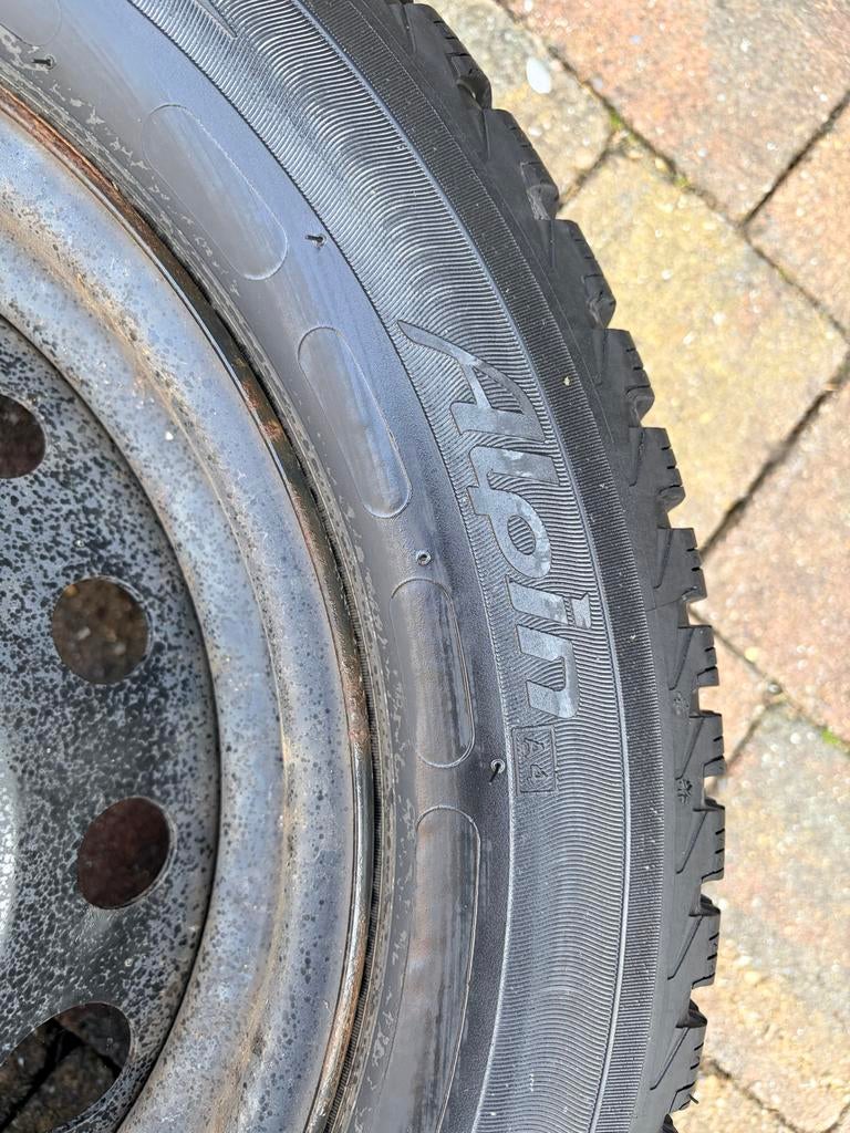 Winterbanden op velg voor Renault Twingo - Michelin Alpin A4, Ophalen, Gebruikt, 15 inch, Banden en Velgen